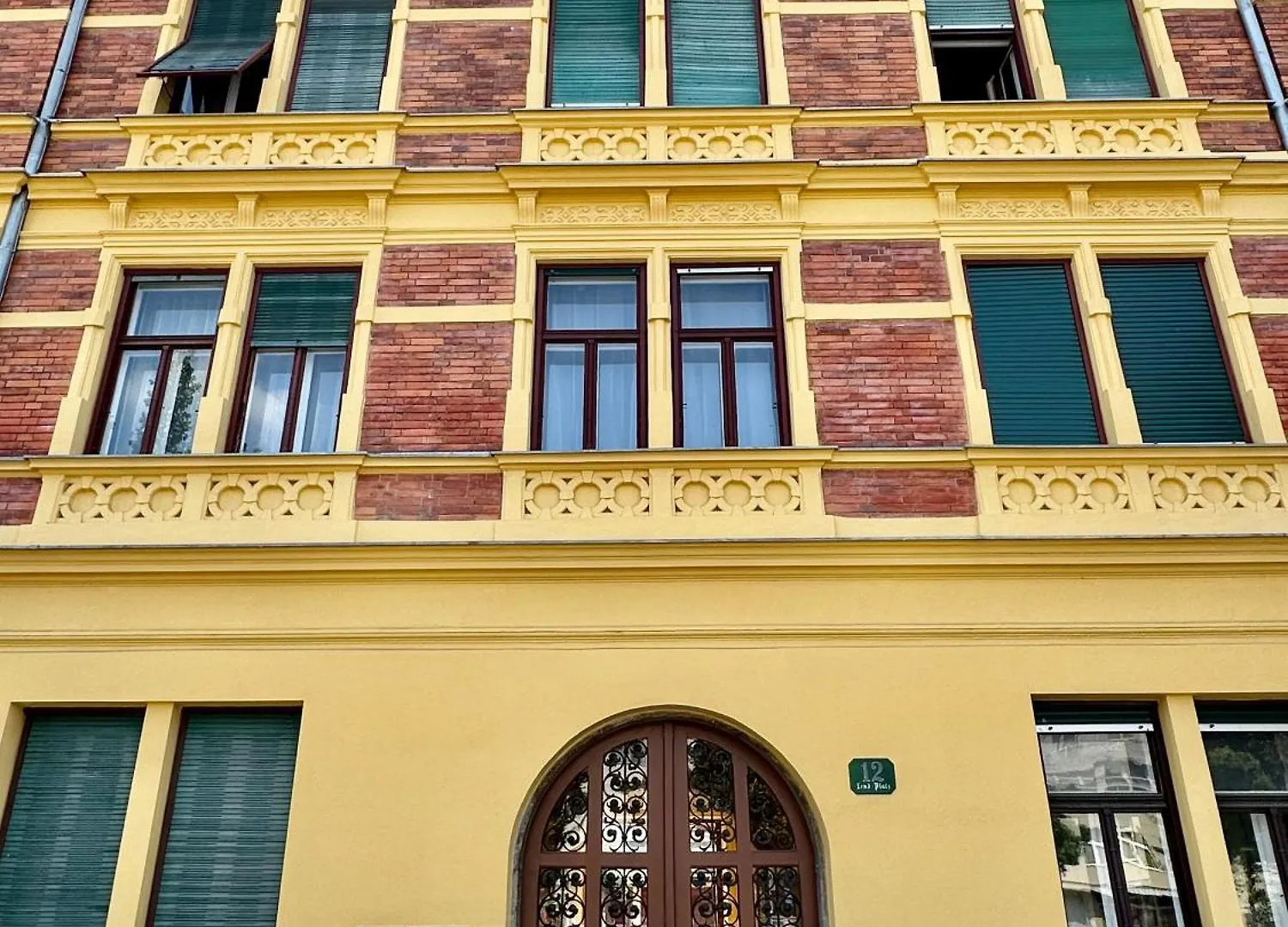 Kunstvolles Apartment Im Zentrum - Free Parking Graz Austria